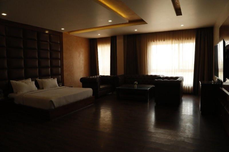 Hotel New York Plaza image 3