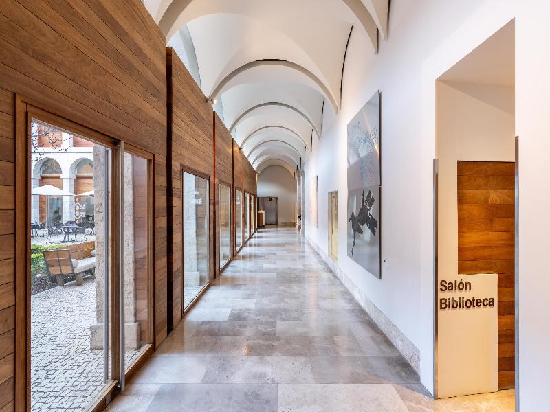 Parador de Alcala de Henares image