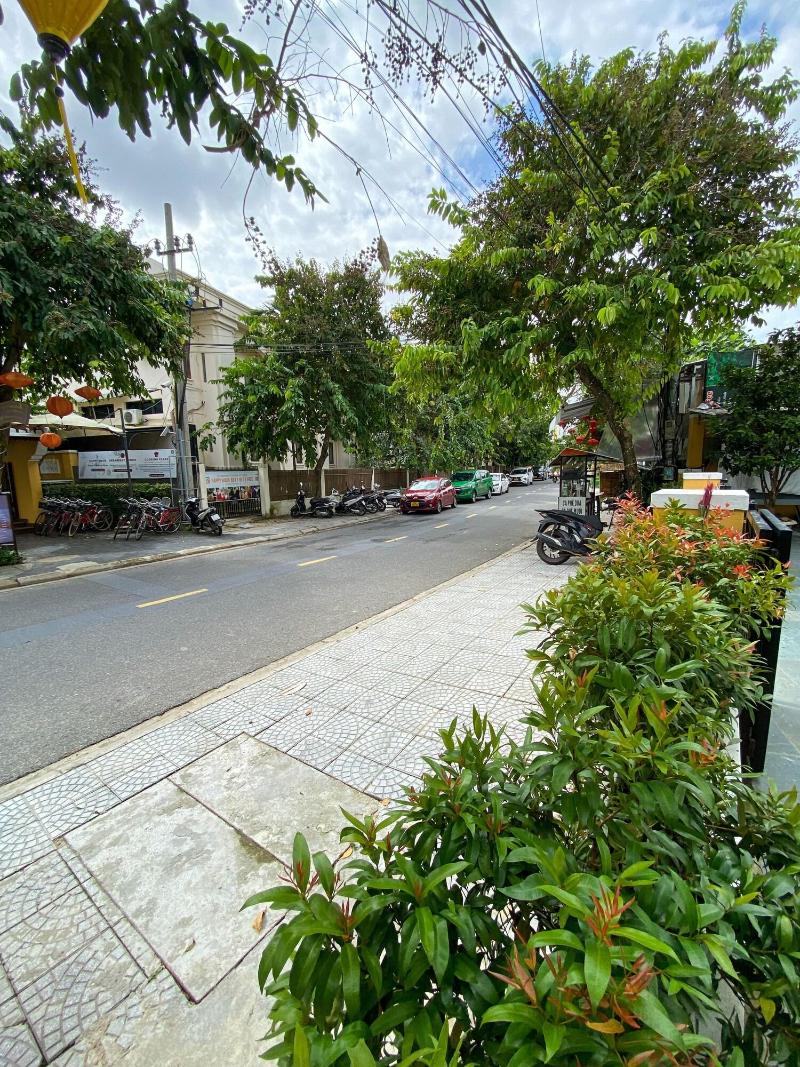 White House Central Villa image