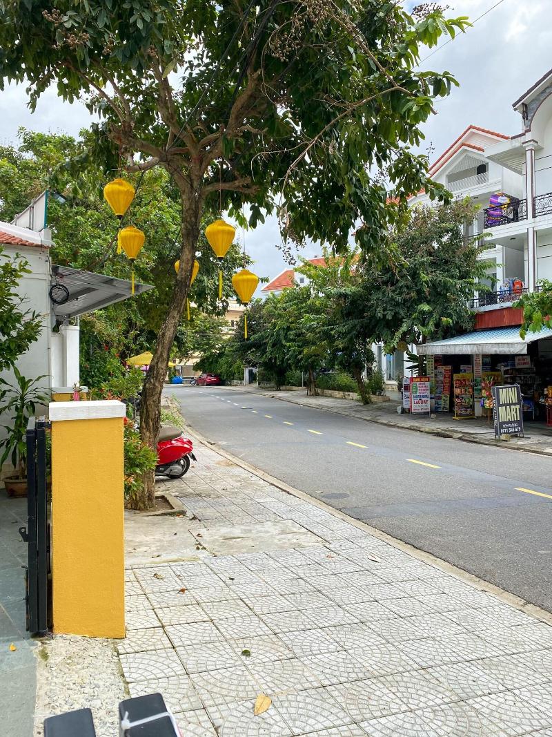 White House Central Villa image