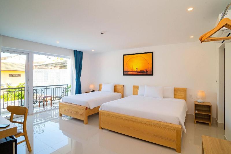 White House Central Villa image