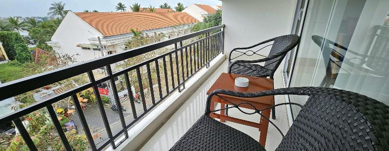 White House Central Villa image