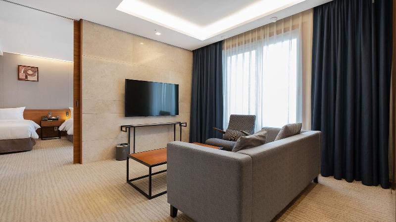 Gloucester Hotel Jeonju image