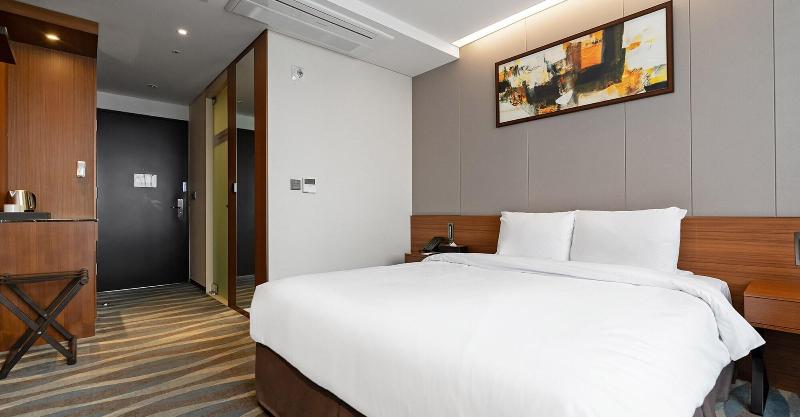 Gloucester Hotel Jeonju image
