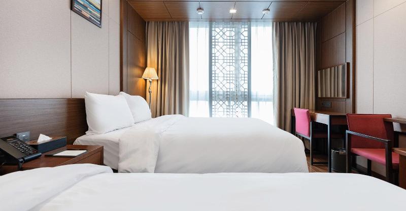 Gloucester Hotel Jeonju image