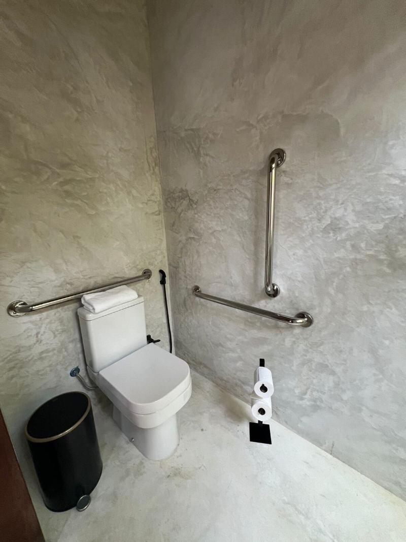 Mahra Hotel Spa image