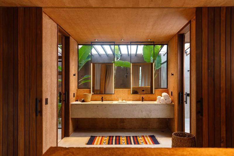 Mahra Hotel Spa image