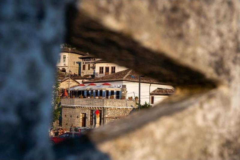 Bujtina Kapllani image