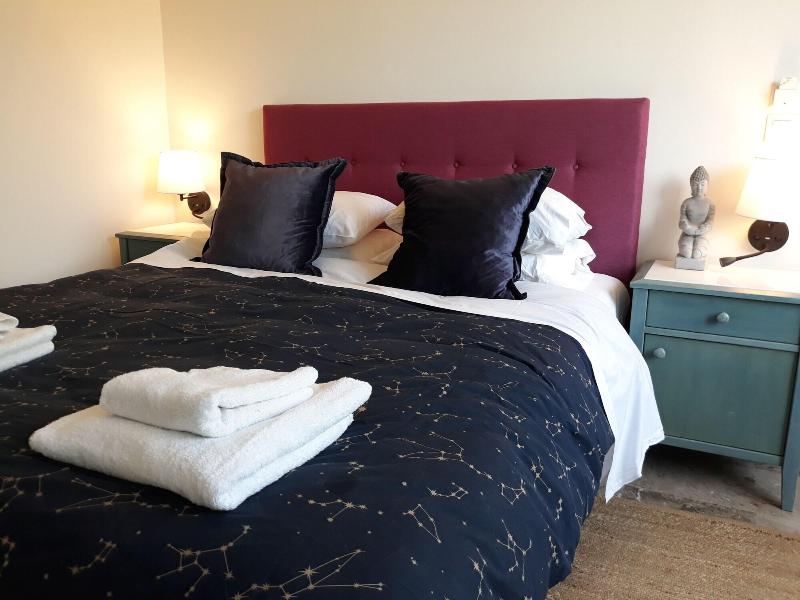 Pierhouse Hotel In Gouvia - Image 2