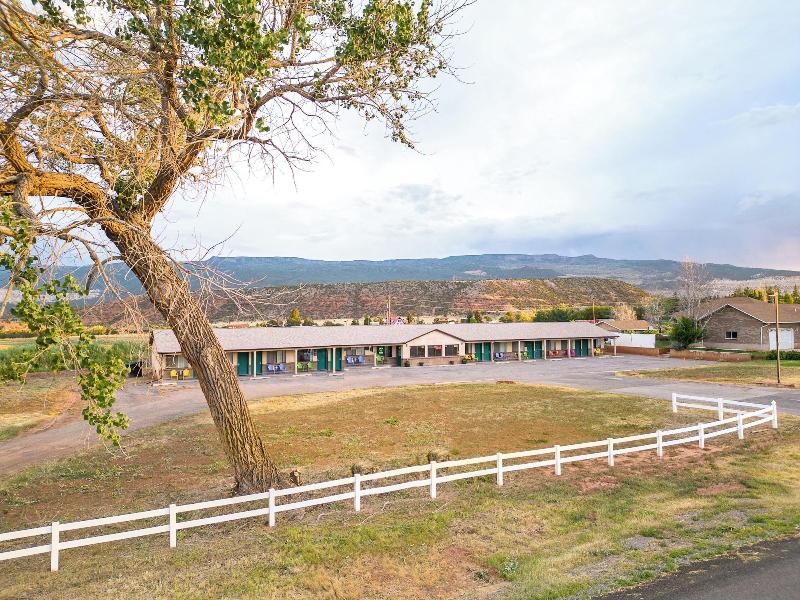 Motel Torrey — general view