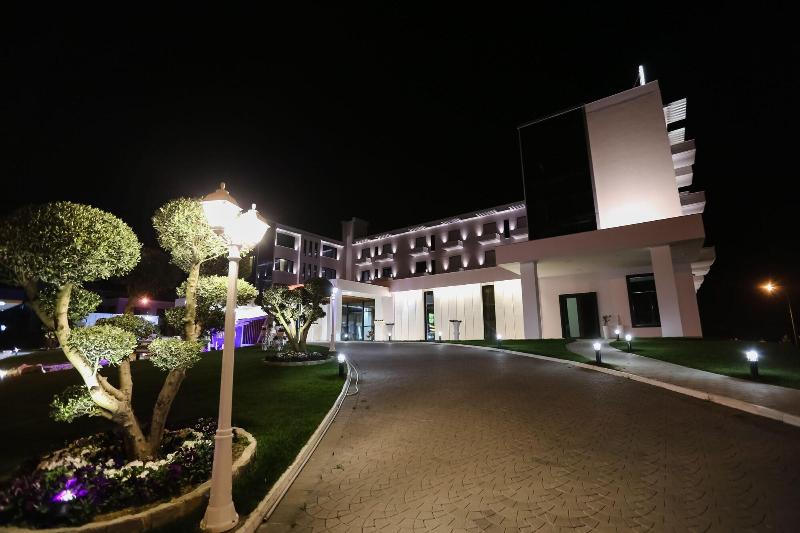 Delta Hotel image