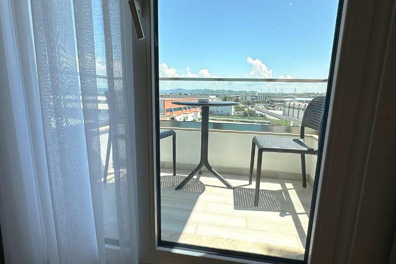 Delta Hotel image