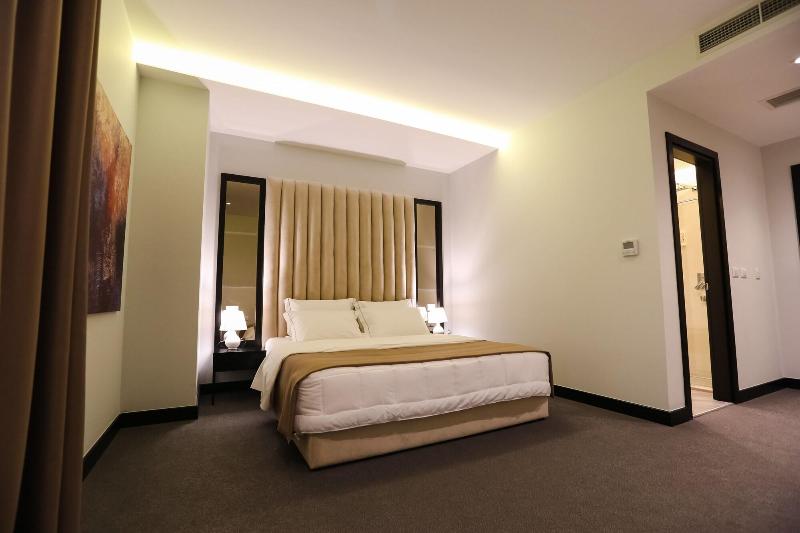 Delta Hotel image