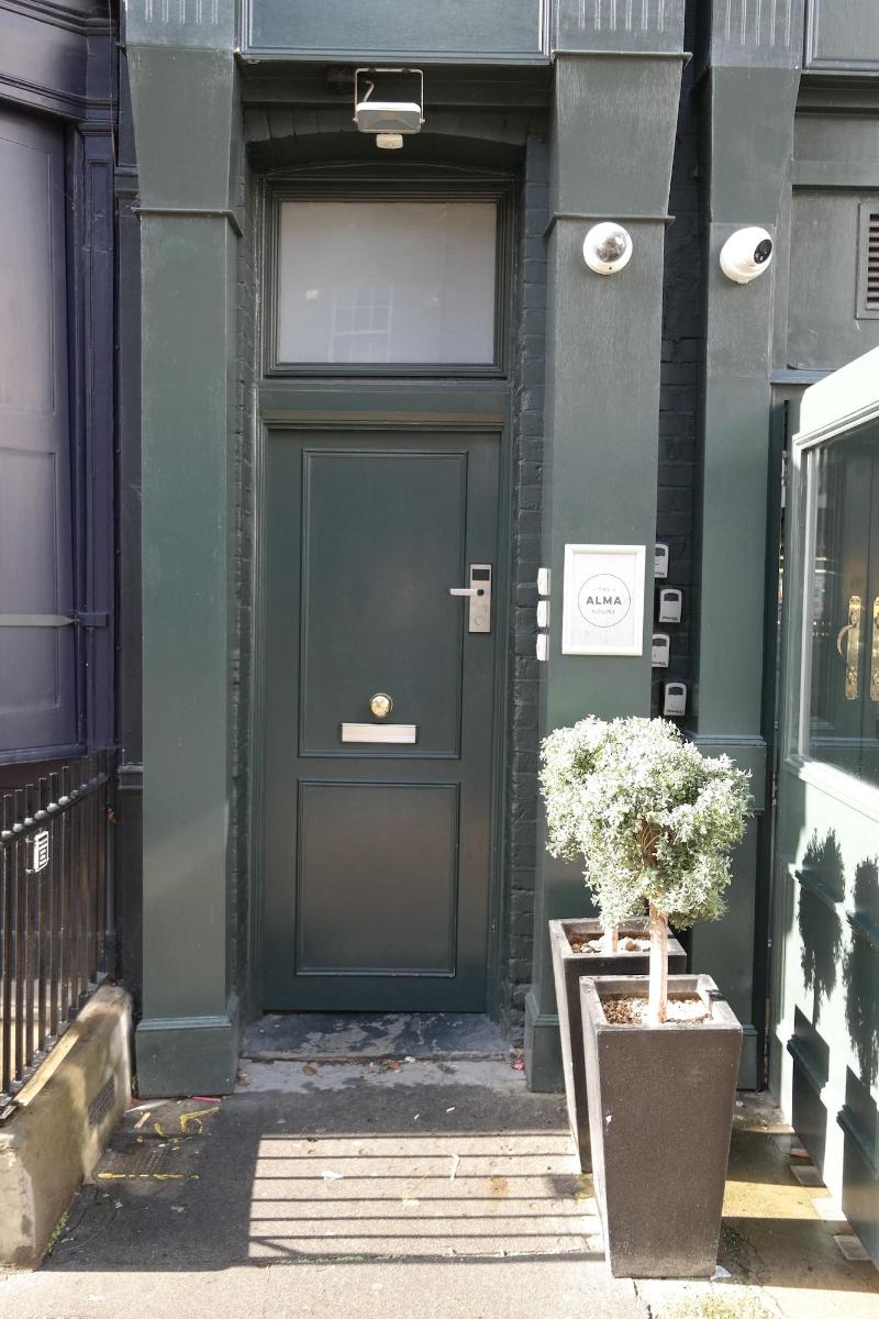 Alma Rooms image