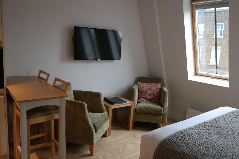 Alma Rooms image