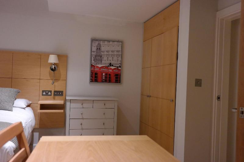 Alma Rooms image