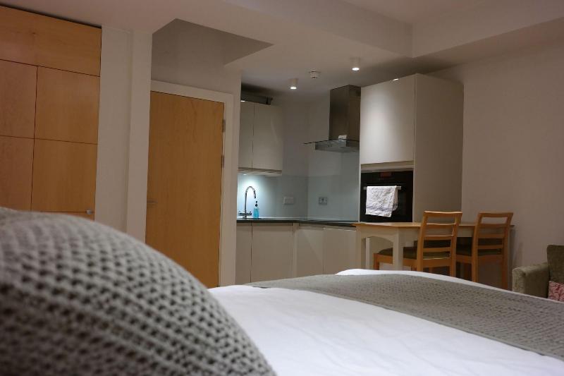Alma Rooms image