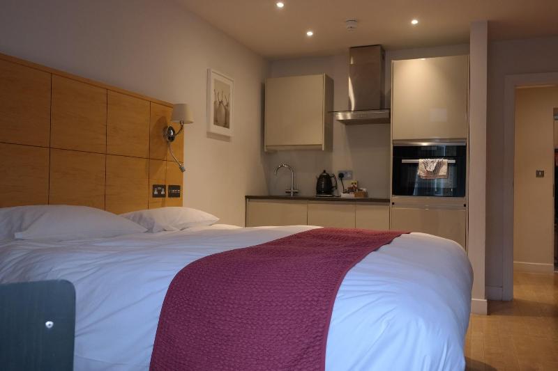 Alma Rooms image