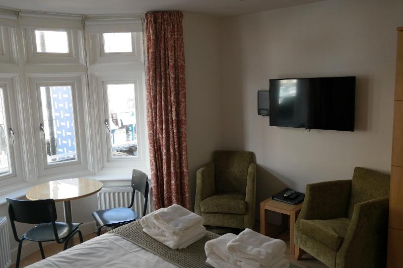 Alma Rooms image