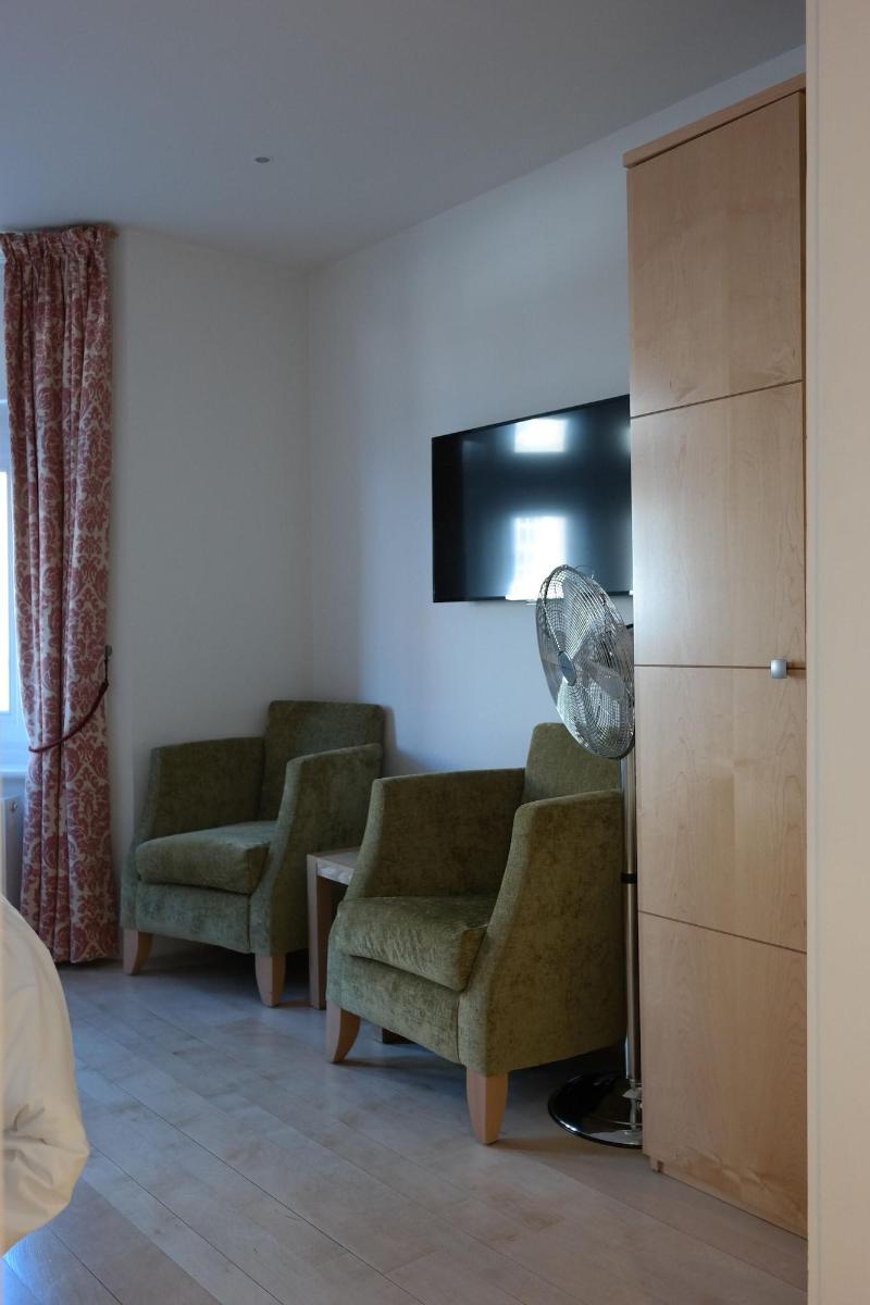 Alma Rooms image