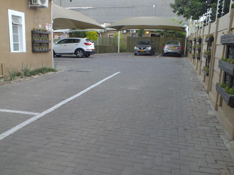 Uzuri Guesthouse image