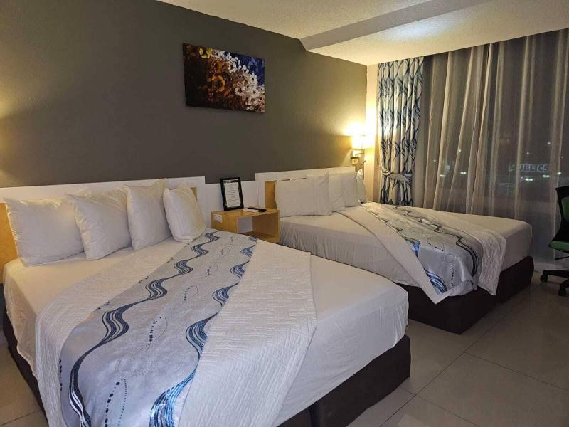 Golden Tree Hotel image
