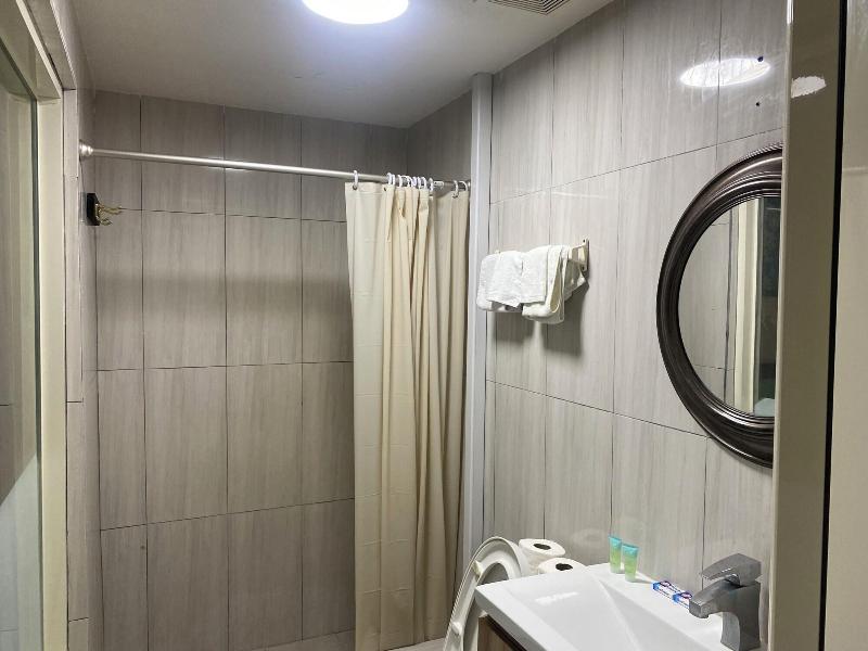 Golden Tree Hotel image