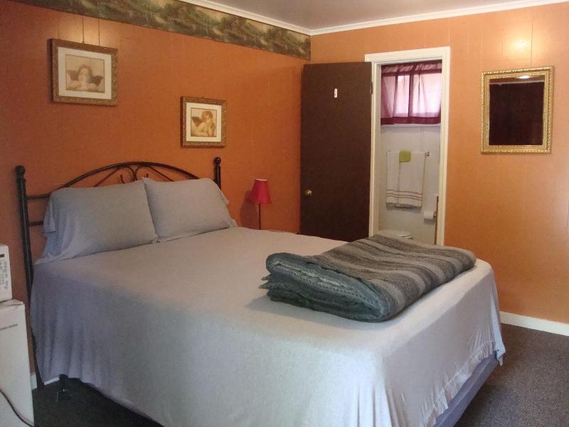 Paradise Resort And Cabins image