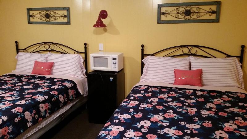Paradise Resort And Cabins image