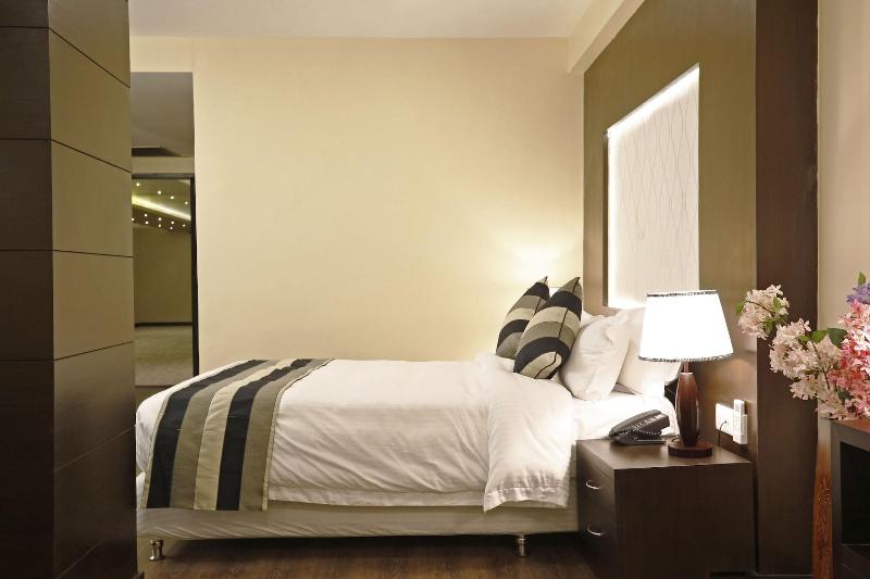United Business Hotel image
