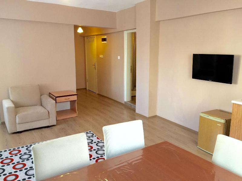 Elit Apartments image 9