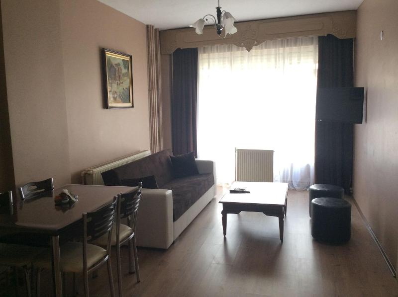 Elit Apartments image 7