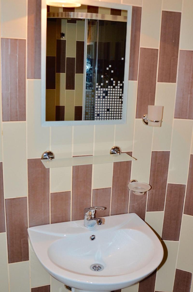 Elit Apartments image