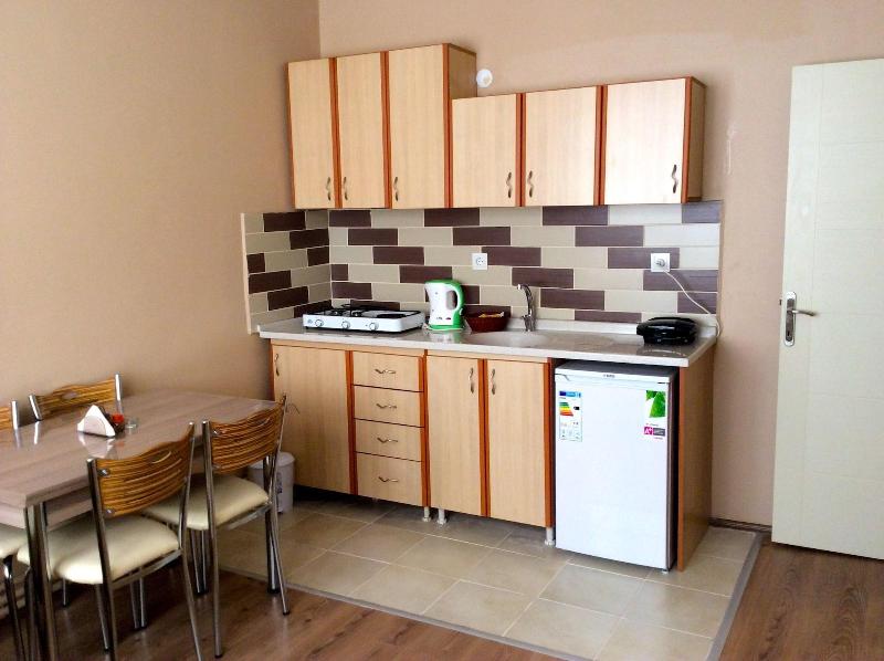 Elit Apartments image 3