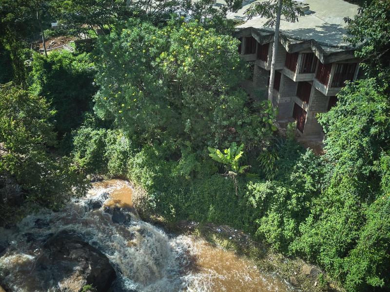 Villa Rock Stop Falls image