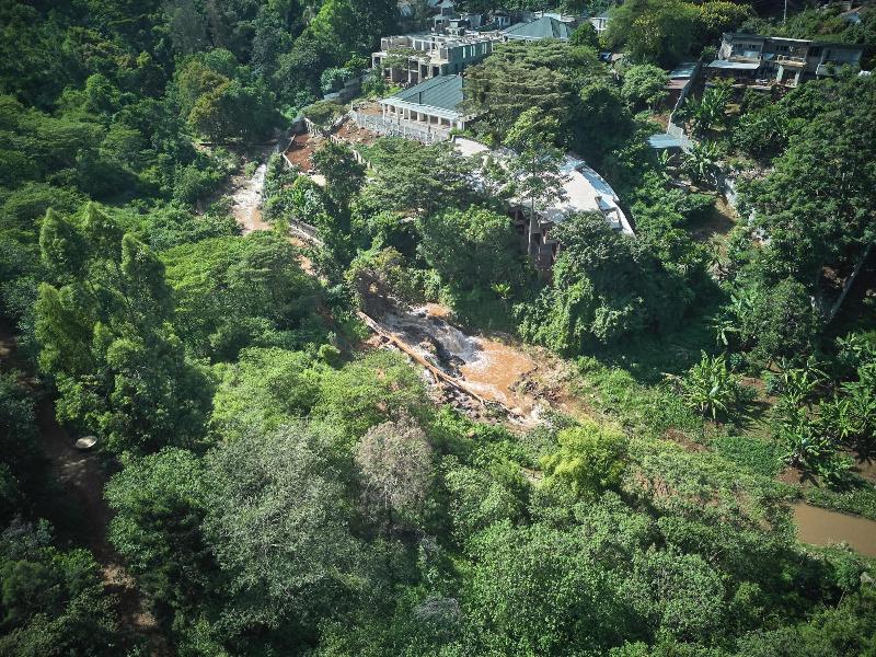 Villa Rock Stop Falls image