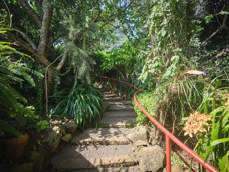 Villa Rock Stop Falls image