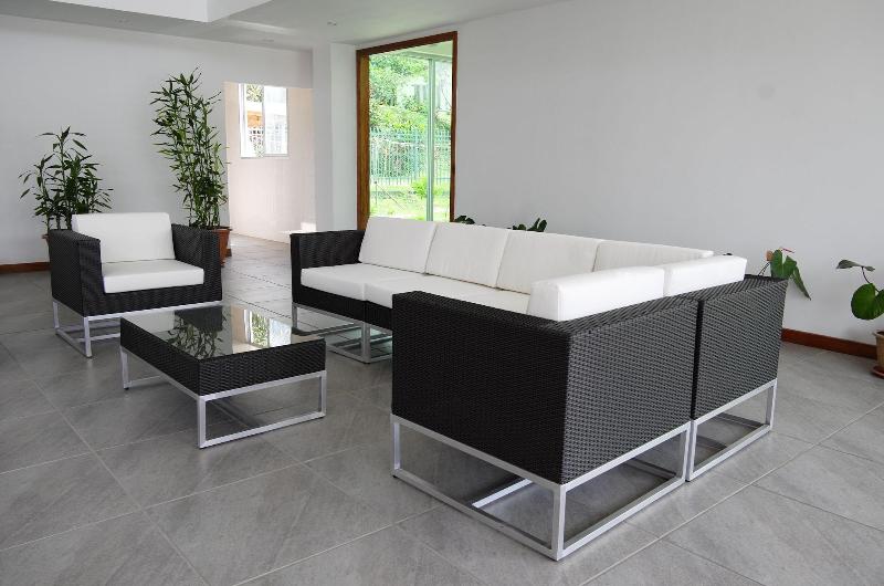 Luganvilla Business Hotel And Restaurant image