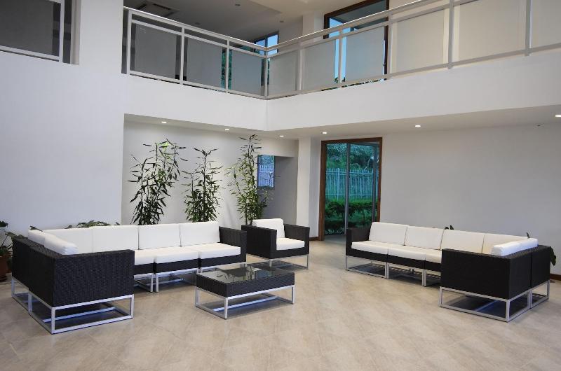 Luganvilla Business Hotel And Restaurant image