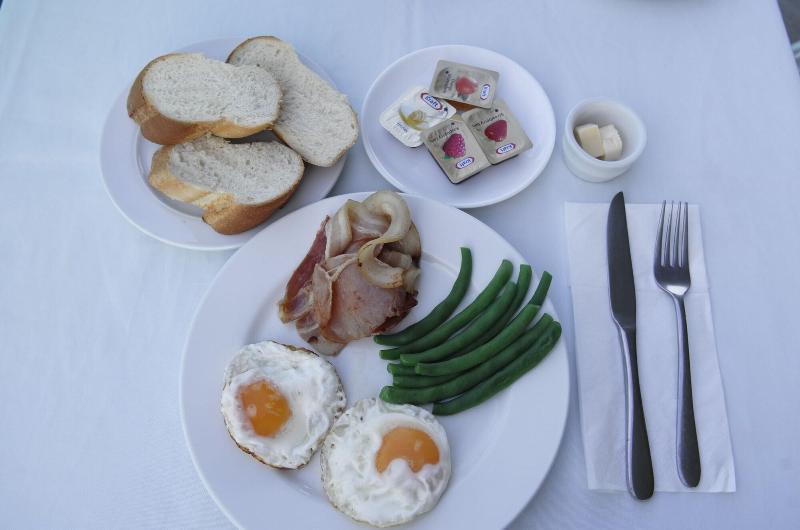 Luganvilla Business Hotel And Restaurant image