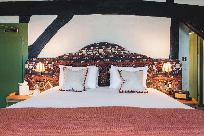 Bel The Dragon Odiham image