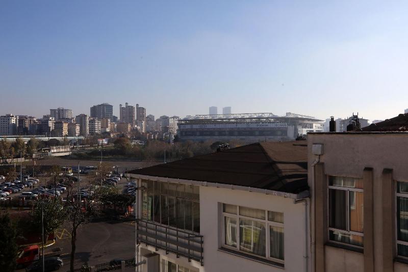 Mezzo Hotel image