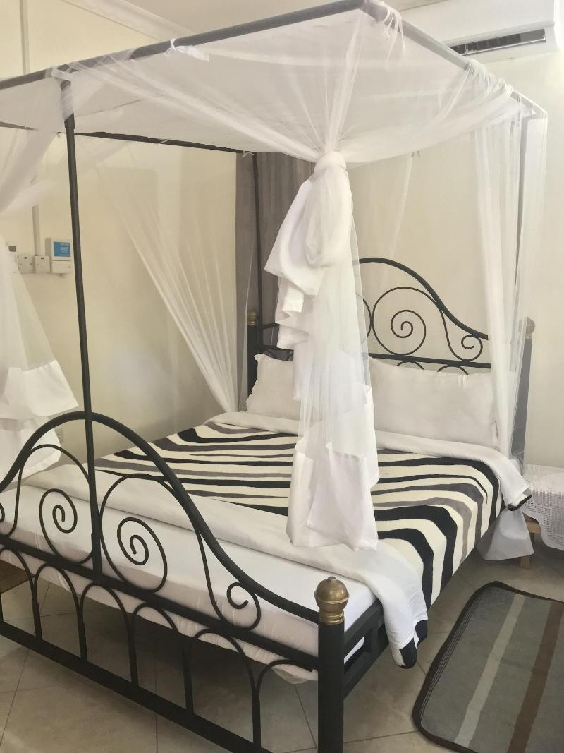 Le Parlour image