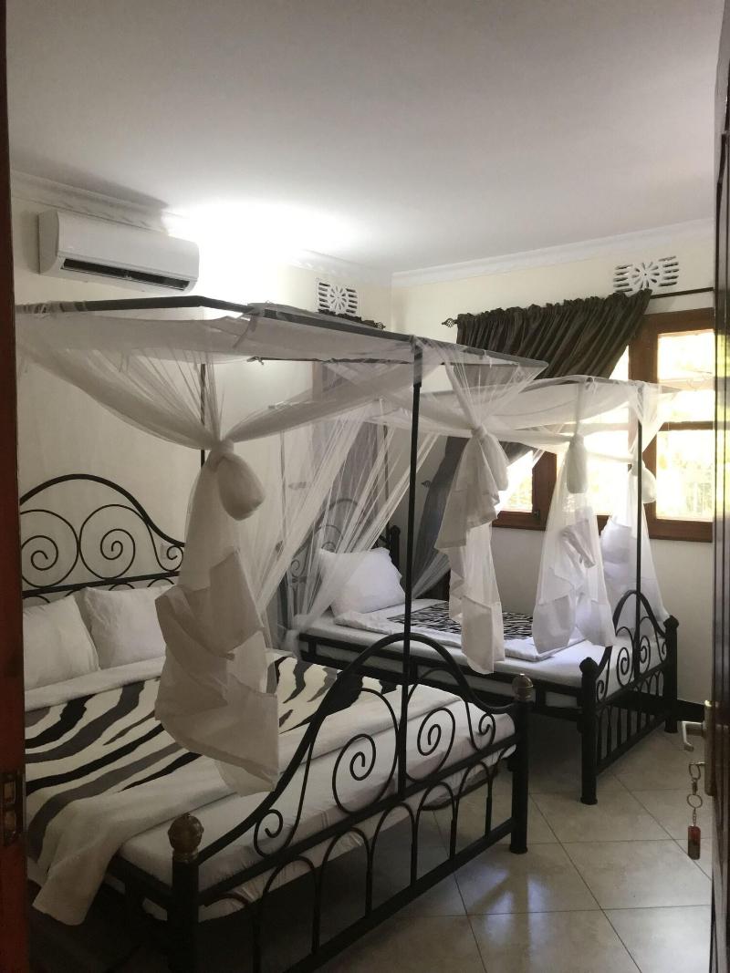 Le Parlour image