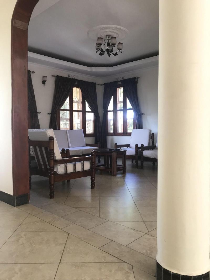 Le Parlour image