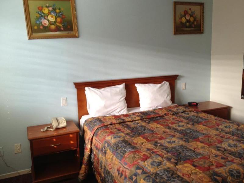 Scottish Inns Long Beach image