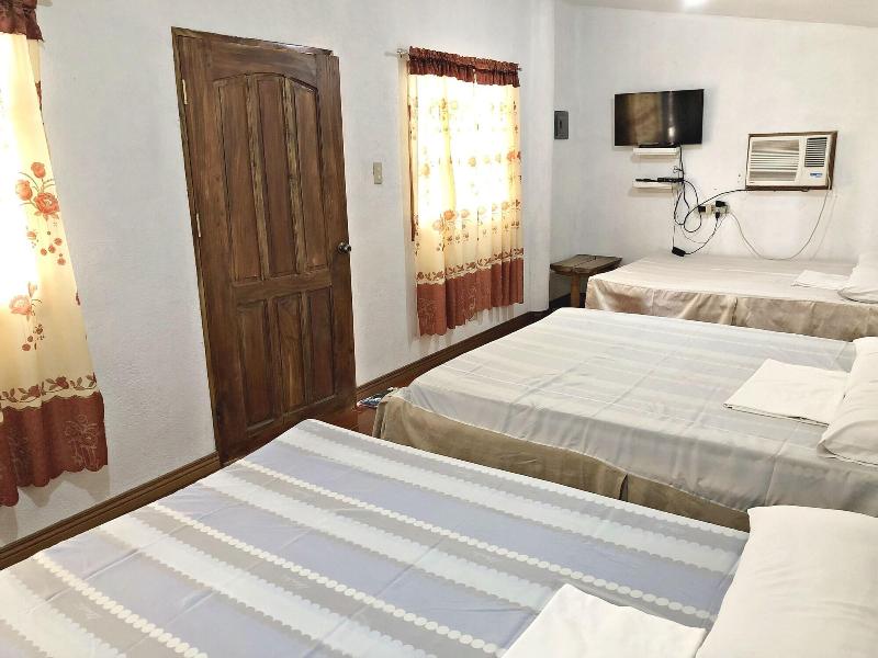 The Pelican S Resort image