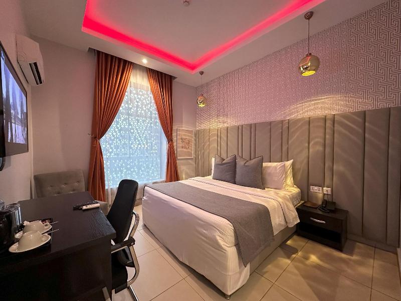 Mayhill Hotel image