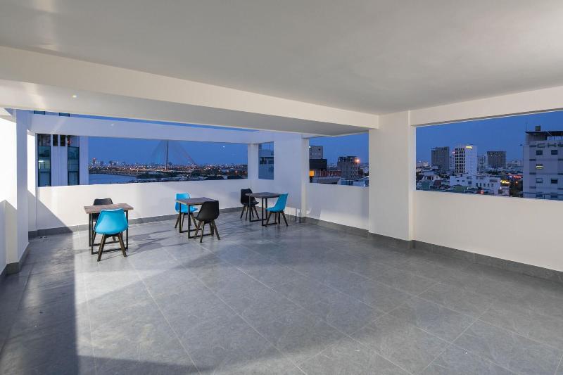 Tiditel Hotel And Apartment image