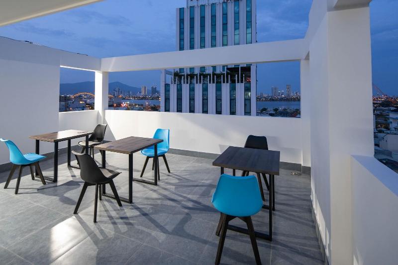 Tiditel Hotel And Apartment image